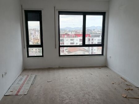 Rent | Apartament 2 + 1 | Rruga 5 Maji | 500 €/month