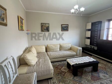 Apartament - Për Shitje - Rruga Fortuzi, Tiranë