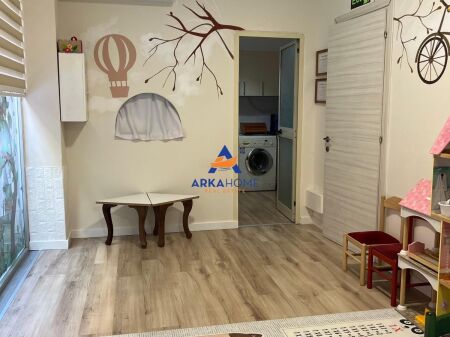 SHITET AMBIENT BIZNESI 140M2 "MBRAPA HOTEL RADISSON, LIQENI I THATE" 350000 EURO