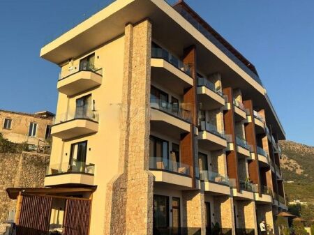 🏨 POTAM, VENDIAMO HOTEL ELITARIO-PRONTO PER AFFARI