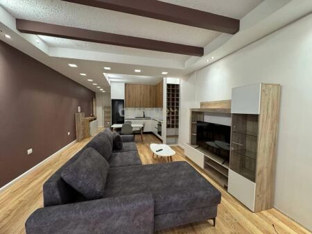 🌿 Apartament 1+1 me qira pranë Kopshtit Botanik