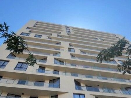 JEPET ME QIRA APARTAMENT 1+1 TE RESIDENCA GOLDEN TOWER, RRUGA MINE PEZA