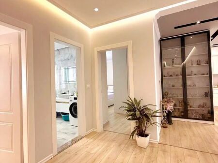  Shitet Apartament 3+1+2 pranë Kopshtit Zoologjik – Kompleksi Mateo
