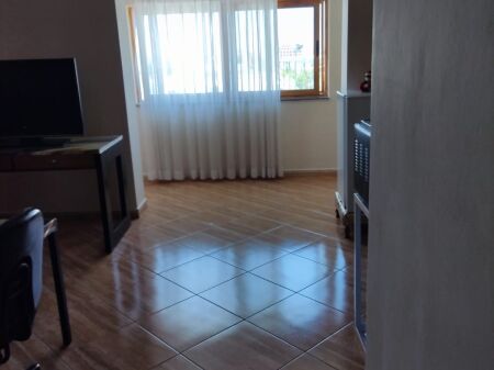 Apartament 1+1 per qera Siri Kodra !