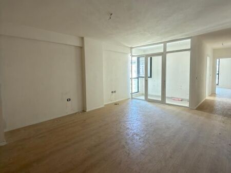 Shitet apartament 2+1–Rezidenca Turdiu,Fusha e Aviacionit