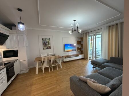 Apartament 3+1 tek Liqeni
