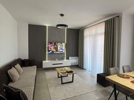 🏢Via Jordan Misja, affittasi appartamento 1+1, arredato 60,000Leke   