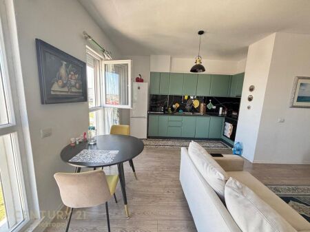 🏡 Apartament 2+1 për shitje në Univers City!