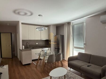 Affitto, Appartamento 2+1+balcone, Centro, 750 Euro/mese