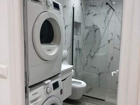 5-Maji, jepet me qera apartament 1+1.