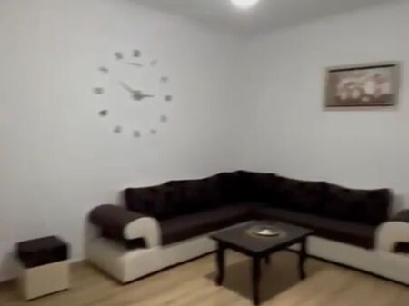 Apartament me qera 1+1 Sauk