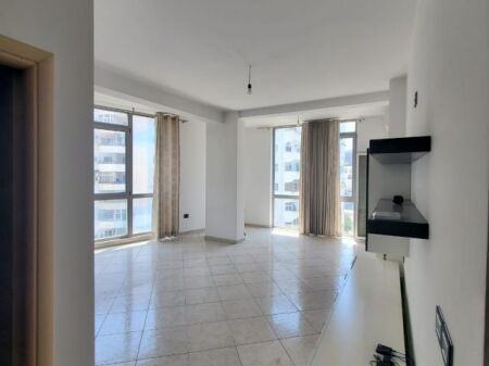 🏢 LOCALE UFFICIO IN AFFITTO – COMPLESSO KIKA 2 Comune di Parigi