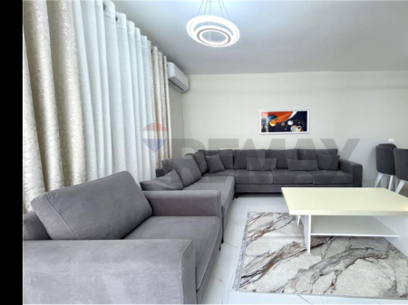 Apartament per qera 2+1 tek Prokuroria e Tiranes