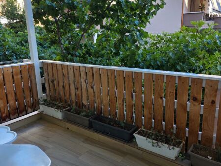 Jepet me Qera Apartament 2+1 – Ish Tregu Elektrik Tiranë