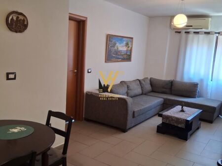 JEPET APARTAMENT 2+1+BLK ME QERA TEK MYSLYM SHYRI 650 EURO