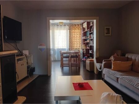 Apartament - Për Qira - Sheshi Skënderbej, Tiranë(ID: 530191074-165)
