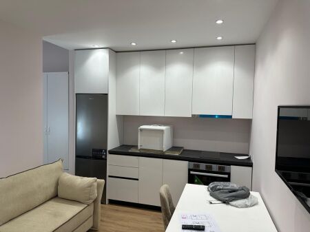 Jepet me qira apartament 1+1 – Ali Demi