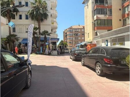 Locale Commerciale in Affitto – Opportunità Ideale vicino a " Grand Blue Fafa " - 25.000 € / Anno !