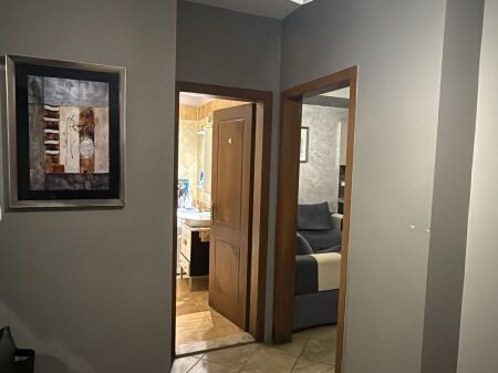 Apartamenti 2+1,ballkon Rruga Sali Butka