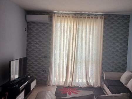 Fresk, near Europa Bakery, a furnished 1+1 apartment is for rent, 37,000 lek.  