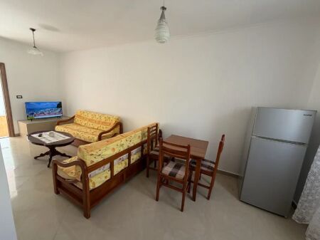 JEPET APARTAMENT ME QERA 1+1, RRUGA MIHAL GRAMENO