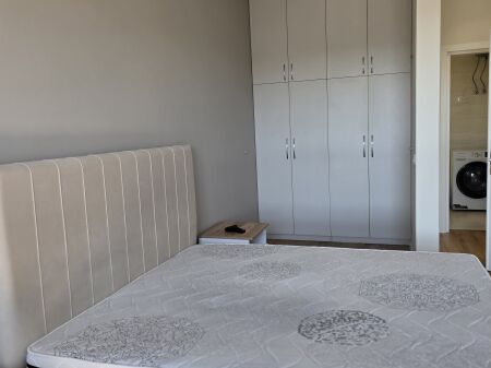 Jepet mr qira 2+1,Post parkimi,Rruga Kavajës