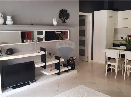 Apartament - Për Qira - Rruga Hamdi Sina, Tiranë