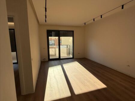 📍 Appartamento 2+1+2 + Posto Auto – Lago Secco (al rotondo)