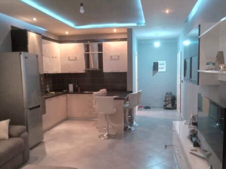 Jepet me qera apartament 2+1+2 ne Astir/ prane lokal Artisti  