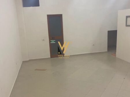 SHOP FOR RENT 50 M2 IN YZBERISHT 35,000 LEKE
