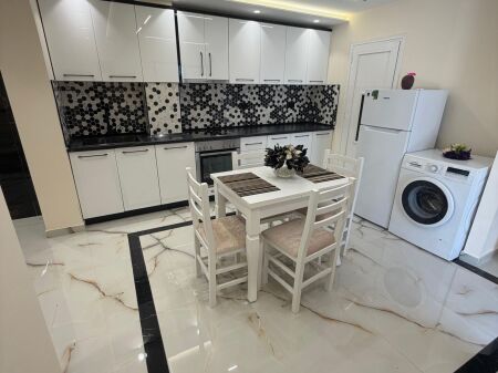 Affitto | Dupleks 2 + 1 | Rruga e Elbasanit | 800 €/mese