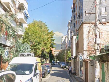 Locale per ufficio in affitto presso Rrg Frosina Plaku