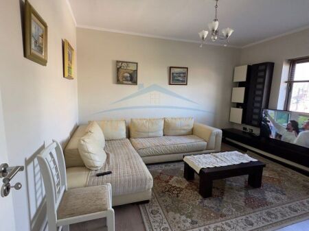 Shitet, Apartament 2+1, Rruga Fortuzi, Tirane