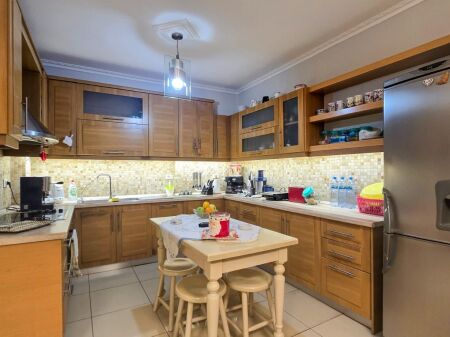 Apartament 2+1+2 ne shitje , Komuna e Parisit