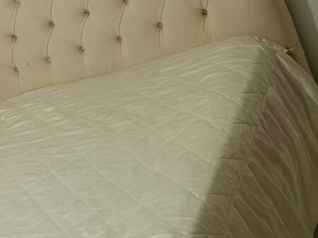 STUDIO APARTMENT 20000 LEKE. LOUNGE ROOM 5 MAY