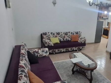 Apartament me qera 1+1 Komuna e Parisit