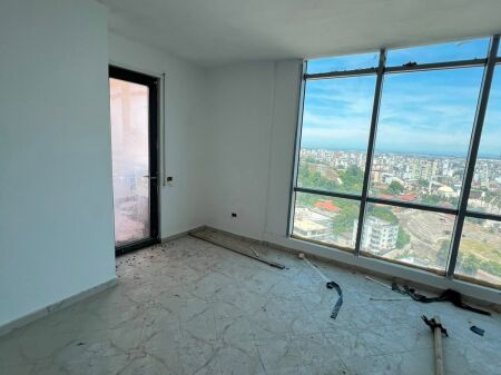 Shitet Apartament 1+1 tek Pallati 27-Katësh, Vollga – Durrës