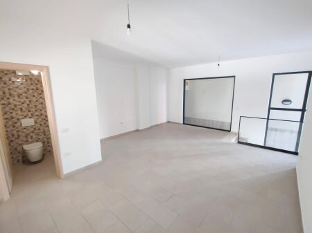 Shop for Rent Green City Complex Astir !