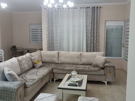 Qera | Vilë 3 + 1 | Shkozë | 600 €/muaj