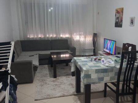 Jepet me qera 1+1 ne Astir te Eja Studio