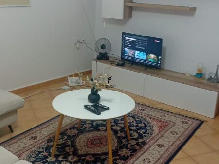 APARTAMENT ME QERA 1+1 RRUGA E ELBASANIT 60.000 LEKE FH-82646