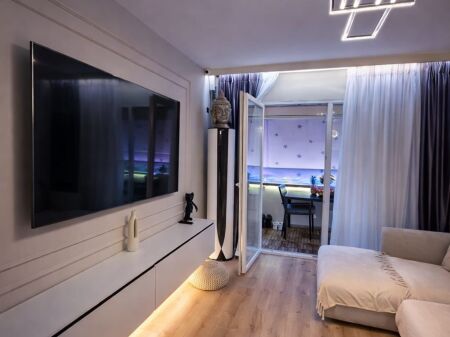 2+1 apartment for sale at the Commune of Paris
