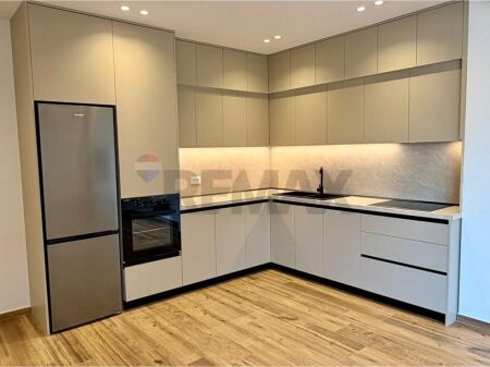 APARTMENT 2+1 + PARKING FOR RENT R.KODRA DIELLIT 2