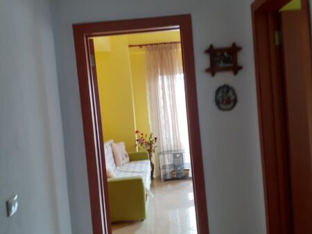 Jepet me qira 1+1 ne Plazh