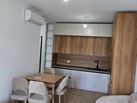Apartament 2+1+ post Parkimi per qera prane Fiori di Bosko !