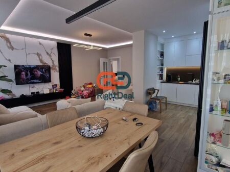 Tek Ish Fusha Aviacionit, Garden Residence Turdiu, Jepet Me Qira Super Apartament 3+1+2+2 Poste Parkimi!