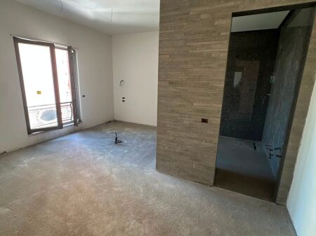🏢 Spazio Premium in Affitto – Complesso Delijorgji | 250 m² ✨