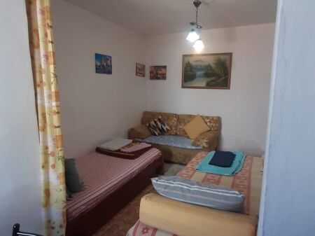 JEPET APARTAMENT ME QERA 1+1, OXHAKU
