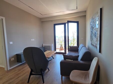 APARTAMENT ME QIRA 2+1 GARDEN BUILDING