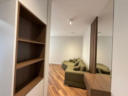Shitet Apartament 1+1 te Kazazi